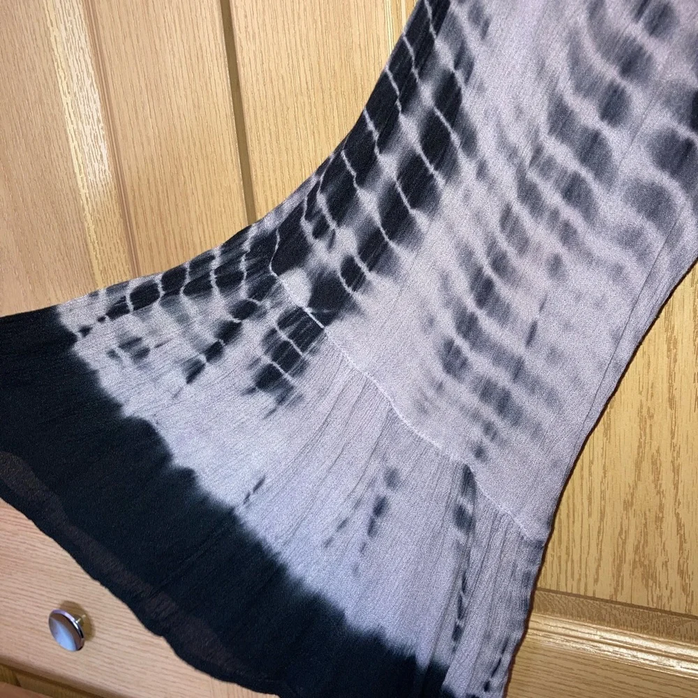 Black and Gray Tie-Dye Off-Shoulder Dress - Picture 5 of 5